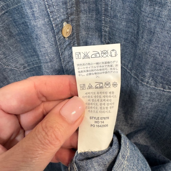 J. Crew Blue Chambray Button Down Shirt with Casual Style and Relaxed Fit - Picture 9 of 15